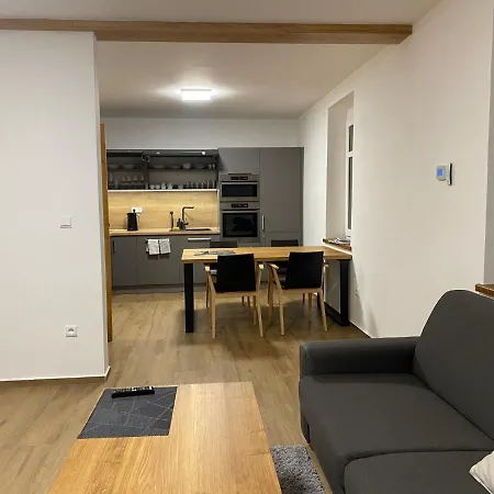 Appartement Velke Losiny-3 *